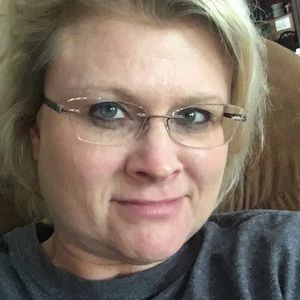 Meet your Posher, Stacy